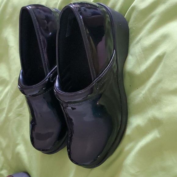 6.5 slip resistant - Picture 4 of 7